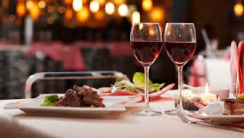 Казахстанцы в среднем в месяц тратят около 20 млрд тенге на походы в кафе и рестораны