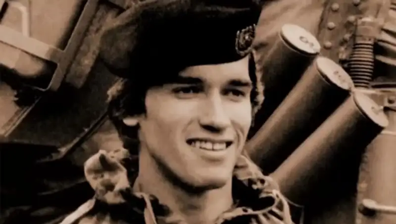 Как Арнольд Шварценеггер в армии служил