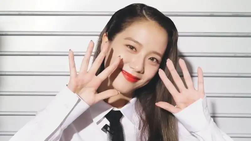 Названа самая красивая женщина в мире – СМИ