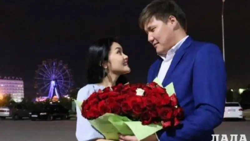 Житель Актау сделал оригинальное предложение руки и сердца