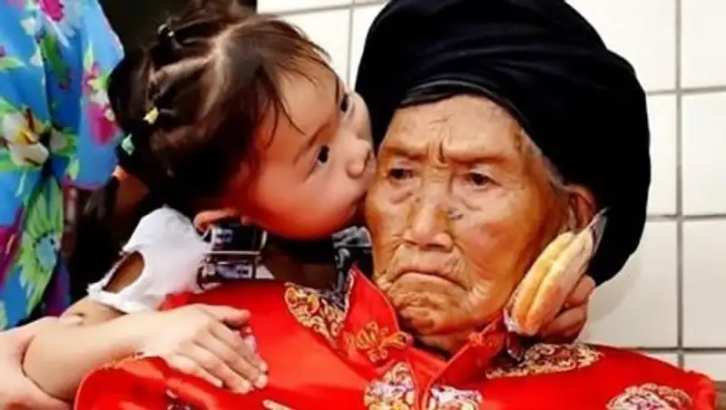 Старейшая жительница Земли умерла в Китае