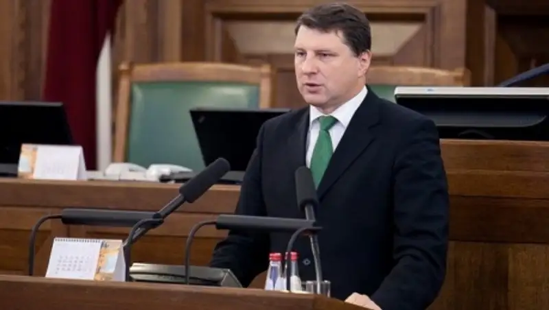 Назарбаев поздравил Раймондса Вейониса с победой на президентских выборах в Латвии 