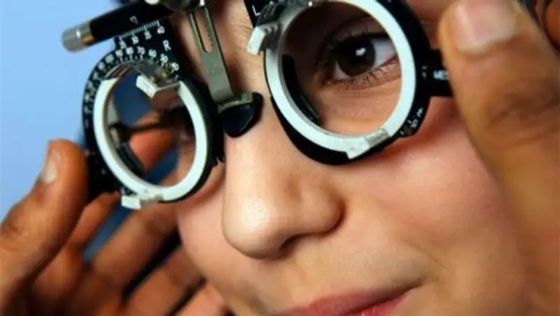 Причины, симптомы, способы лечения катаракты