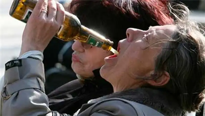 В Костанае полицейские оштрафовали 57 человек за распитие алкоголя в общественных местах