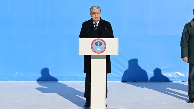 Президент выступил перед курсантами Академии гражданской защиты