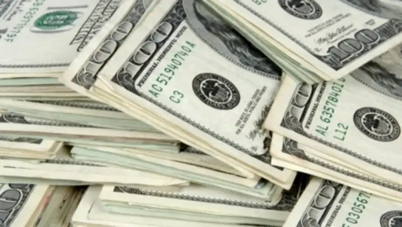 Житель Актау обещал знакомому продать автомобиль за пять тысяч долларов США и обманул