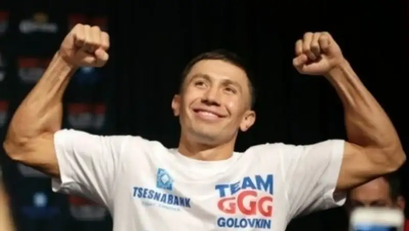 СМИ: Команды Головкина и Альвареса обсуждают вариант с промежуточными боями