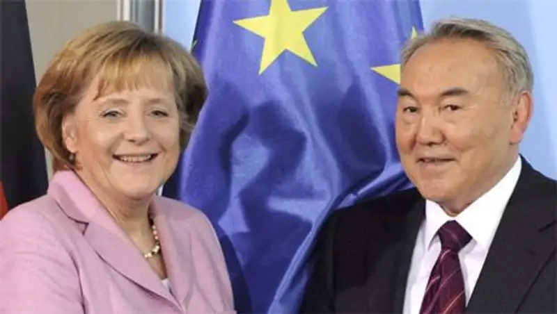 Назарбаев и Меркель обсудили вопросы международной безопасности в Милане