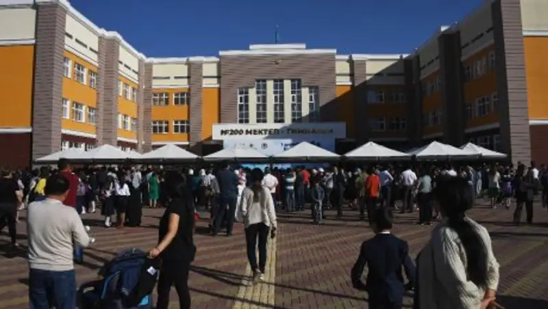 В Алматы в Наурызбайском районе открылась новая государственная школа №200