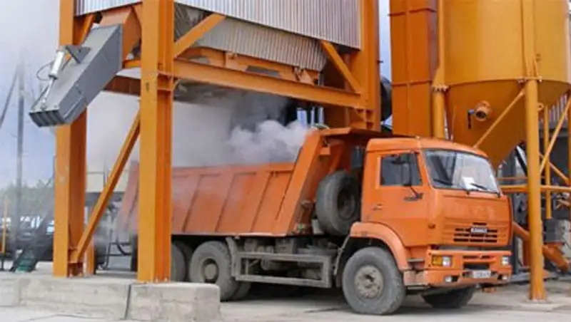 Жители таразской окраины требуют закрыть битумный завод