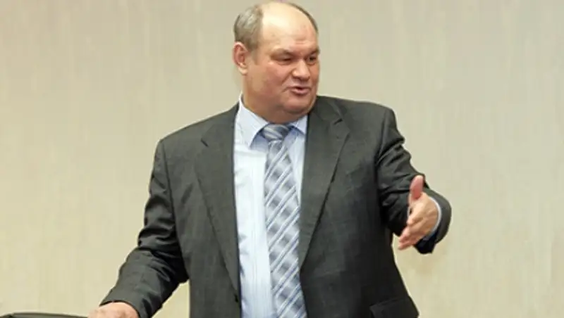 Пензенский губернатор отказался от зарубежной обуви