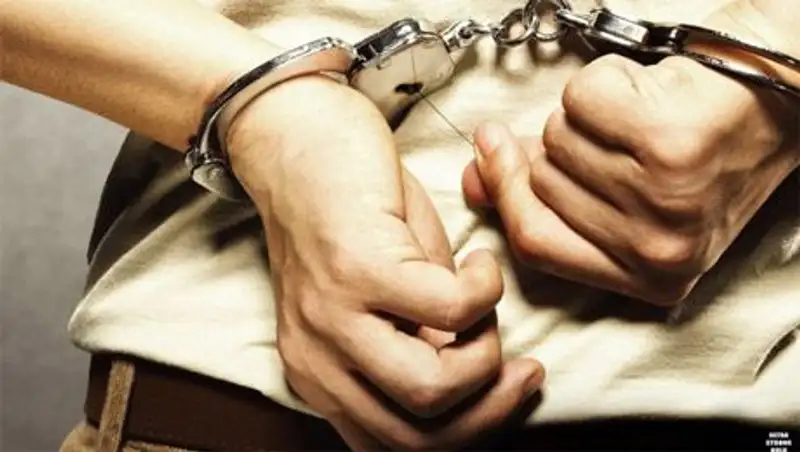 В ЮКО грабитель ранил бизнесмена