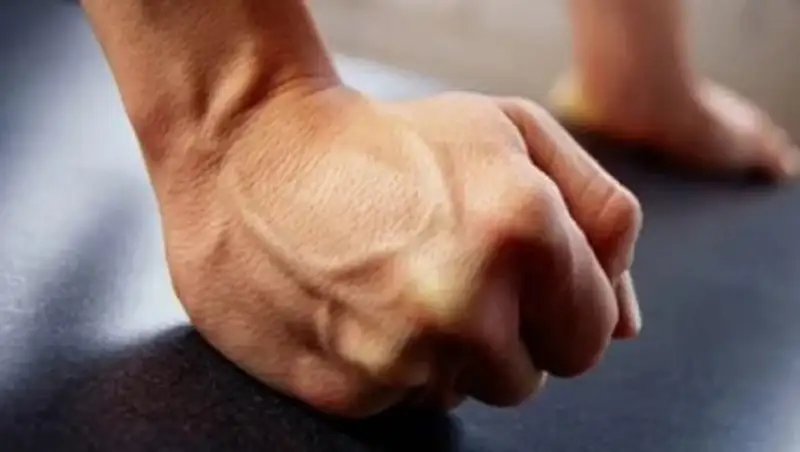 "Бей, не останавливайся" - отец заставил драться сына в Астане