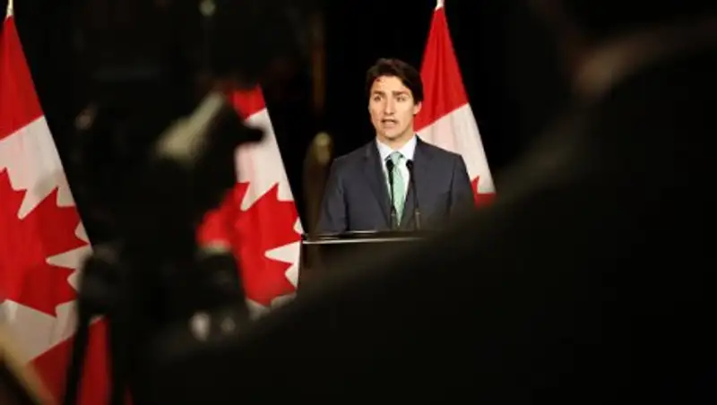 Премьер Канады назвал стрельбу в мечети в Квебеке трусливым нападением