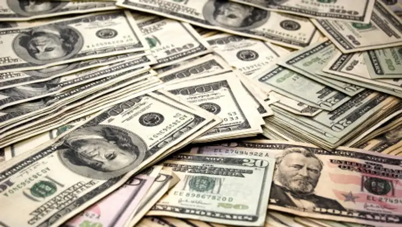 Курс доллара еще немного снизился