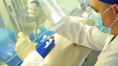 медработник, фото - Новости Zakon.kz от 15.01.2022 08:00