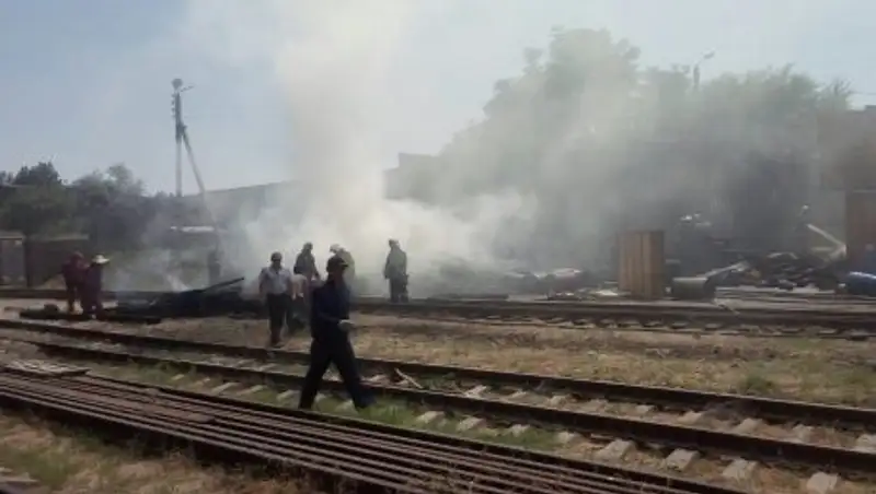 На территории Шымкентского пивзавода произошел пожар