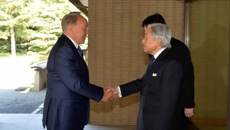 Назарбаев провел встречу с Императором Японии Акихито