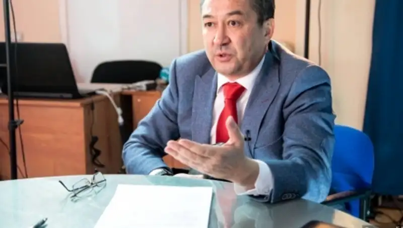 Спрогнозировать курс доллара на ближайшие 5–10 лет не сложно - юрист