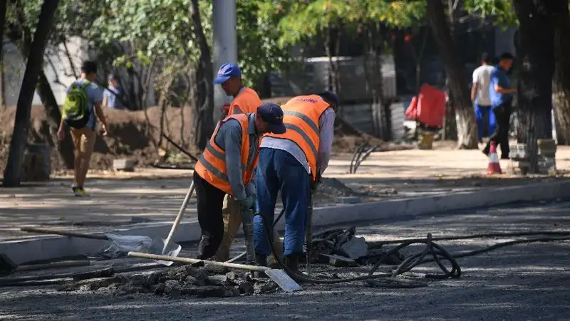На месяц будет частично перекрыто движение на одной из улиц в Нур-Султане