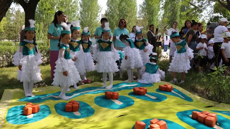 Казахстан 1 июня дети праздник, фото - Новости Zakon.kz от 01.06.2023 18:24
