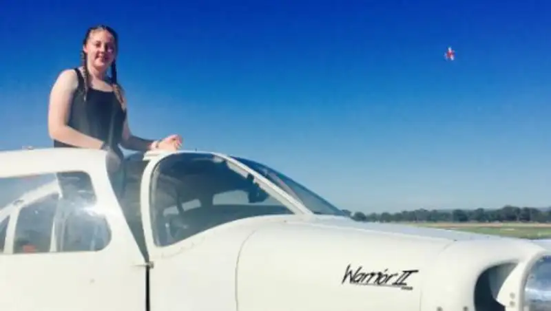 16-летняя школьница стала самым молодым пилотом Австралии