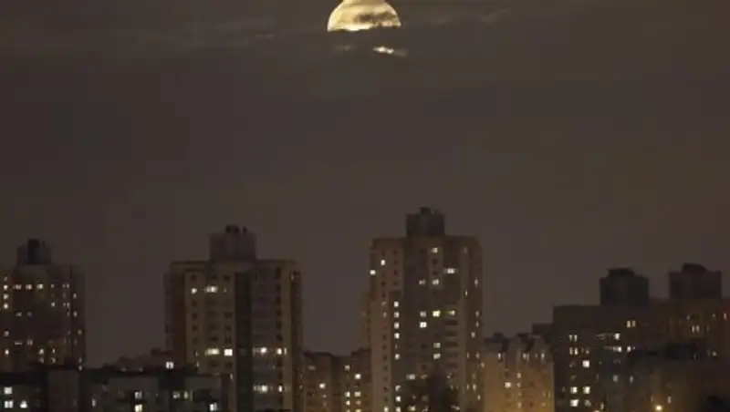 Лунное затмение смогут наблюдать казахстанцы сегодня ночью