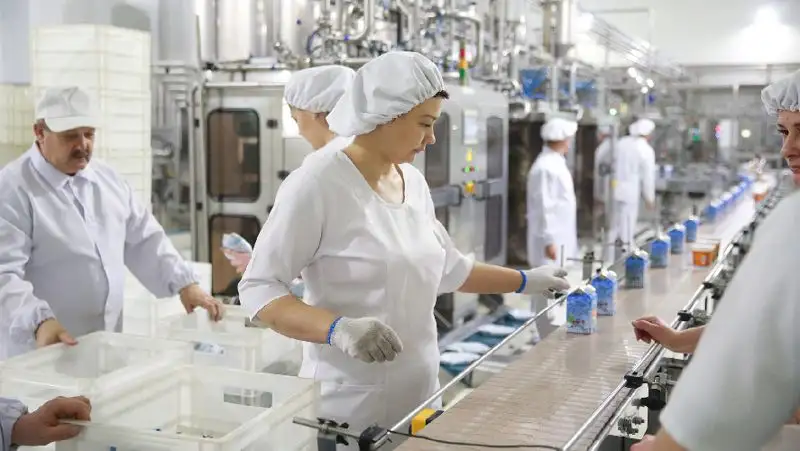 Зарплата у женщин  в Казахстане почти на 22% меньше, чем у мужчин