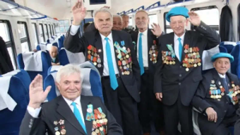 17 ветеранов из Карагандинской области отправились в Астану на военный парад 