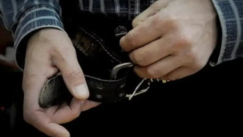 В Усть-Каменогорске дворник осужден за развращение двух девочек