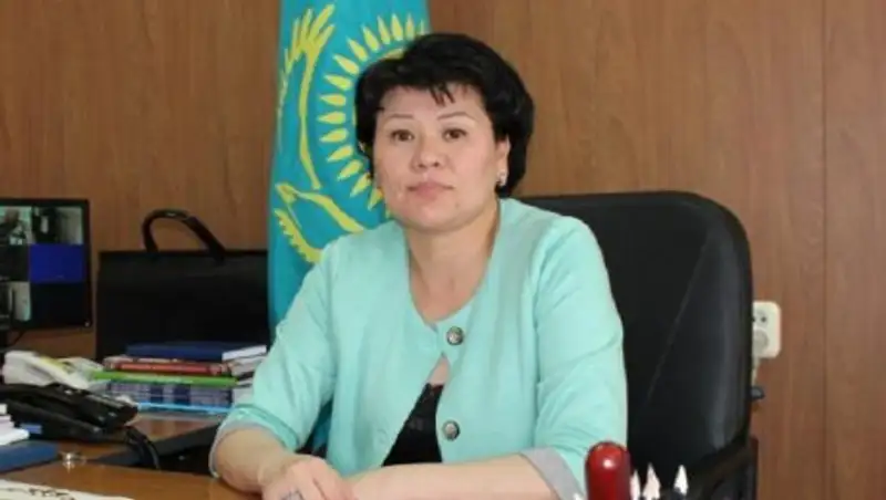 Главу отдела образования Темиртау подозревают в 6 фактах получения взяток