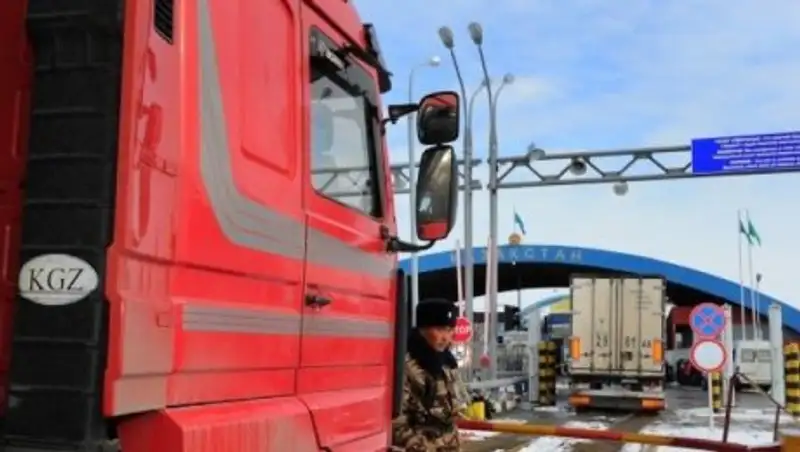 Транзит продукции из Кыргызстана через Казахстан продолжится