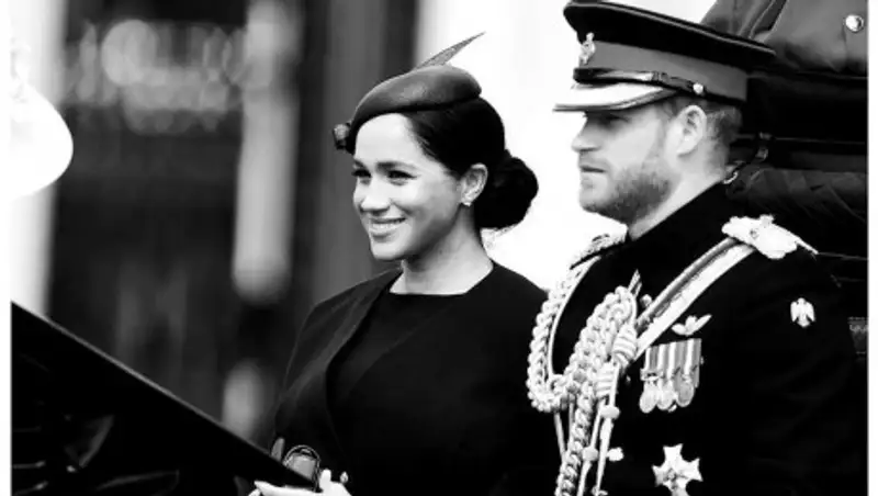 Меган Маркл и принц Гарри показали фотографию сына