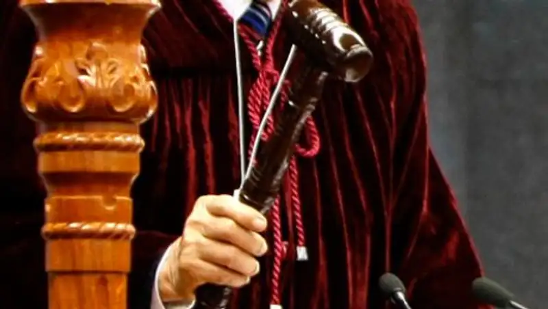 В Индии суд признал виновными шестерых человек по делу о терактах 1993 года