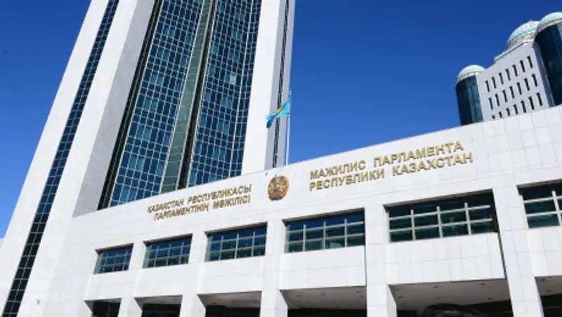 Реализацию программы "Нұрлы жер" обсудят на правительственном часе в Мажилисе