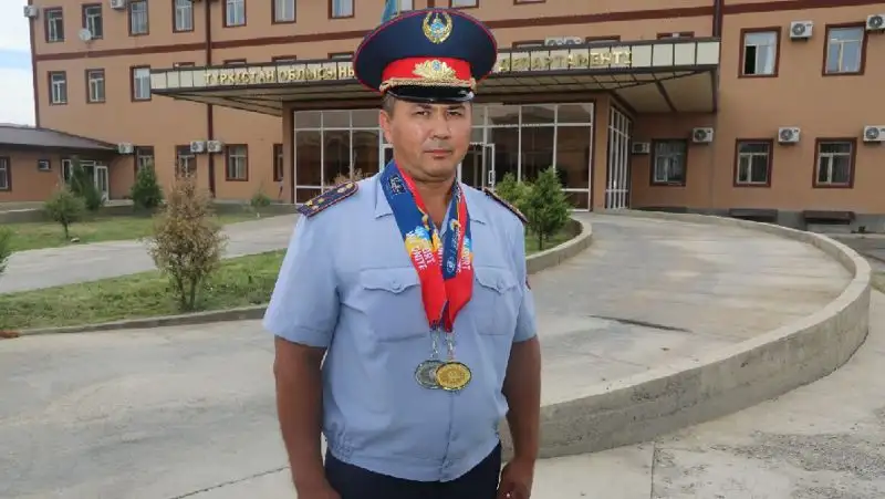 Казахстанский полицейский стал лучшим на соревнованиях в Нидерландах