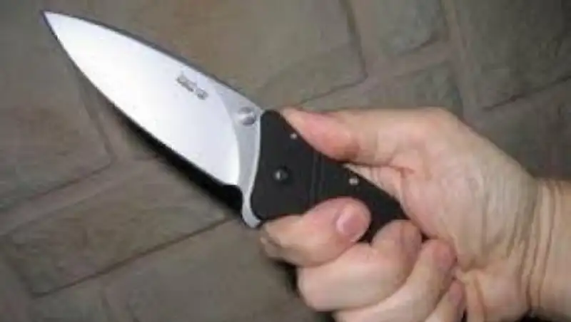 В ВКО пенсионерка ударила ножом второго мужа во время поминок первого