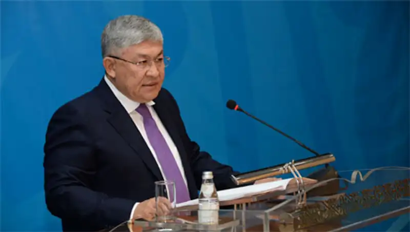 Аким Кызылординской области К.Кушербаев провел лекцию для студентов КГУ им. Коркыт ата