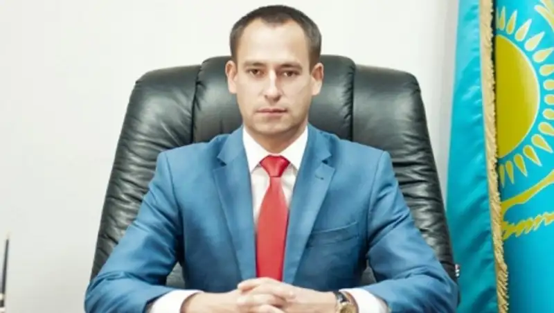 Быть или не быть запрету на парковку вдоль обочин дорог