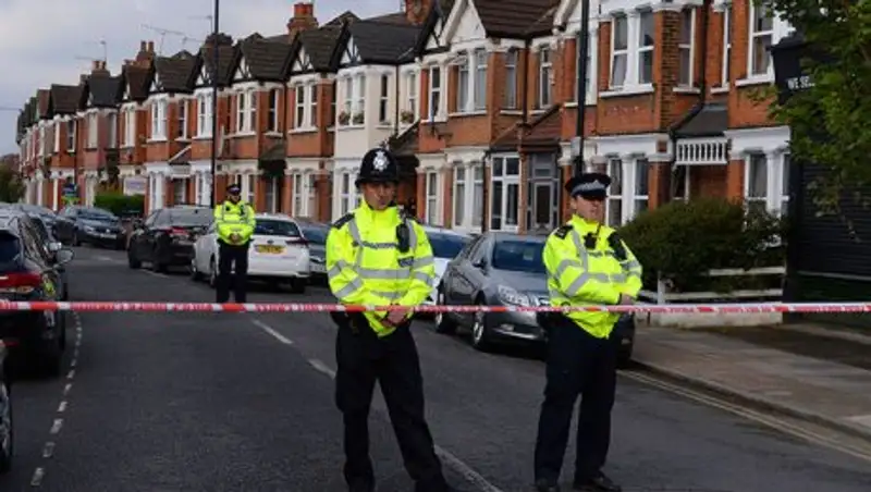 В центре Лондона автомобиль въехал в толпу пешеходов