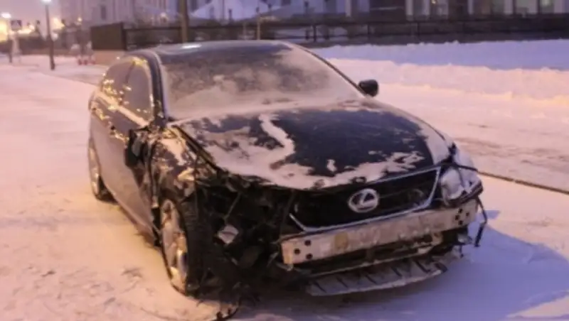 В Астане произошло ДТП с участием двух автомобилей Lexus