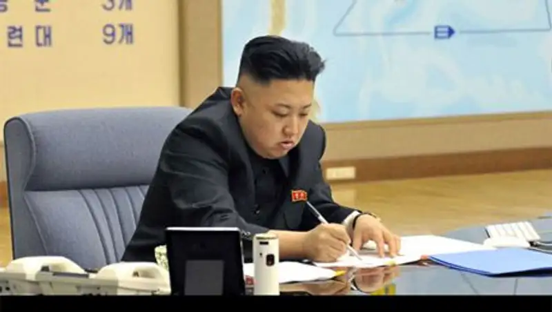 Вождь КНДР Ким Чен Ын с детства учился писать так же, как отец