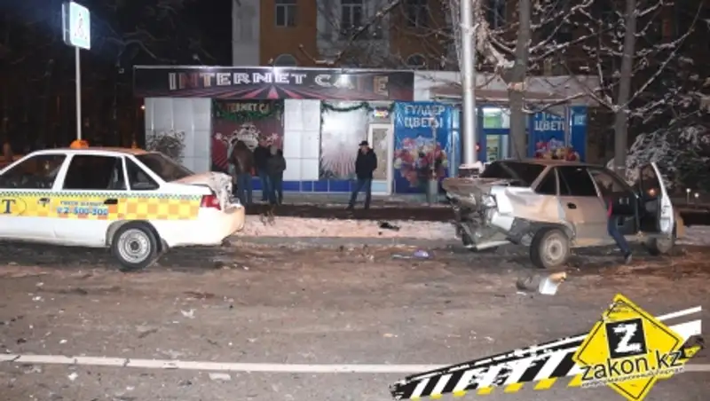 Две Дэу Нексии стали жертвами неуправляемого а/м Хёндай Акцент в Алматы