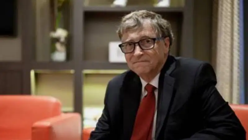 Билл Гейтс: Вакцины против COVID-19 дали нам большую надежду