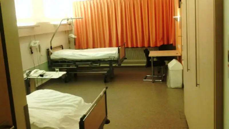 Еще 5 казахстанцев с COVID-19 перевели из реанимации