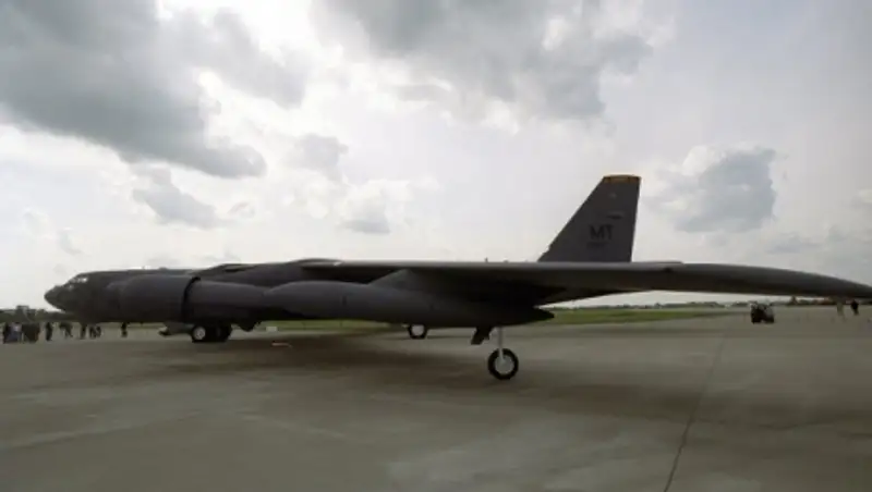 США подтвердили полет над Южной Кореей бомбардировщика B-52