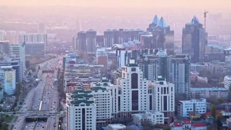 Алматы и еще три области вновь перешли в "красную" зону по COVID-19