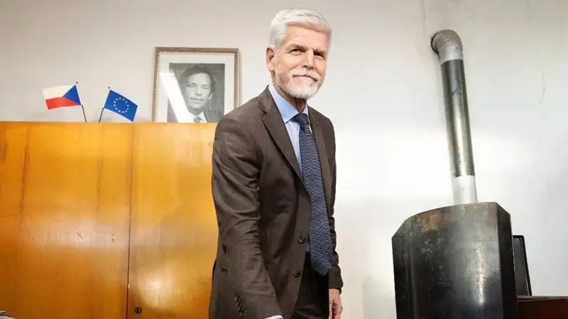 На выборах президента Чехии лидирует экс-глава военного комитета НАТО