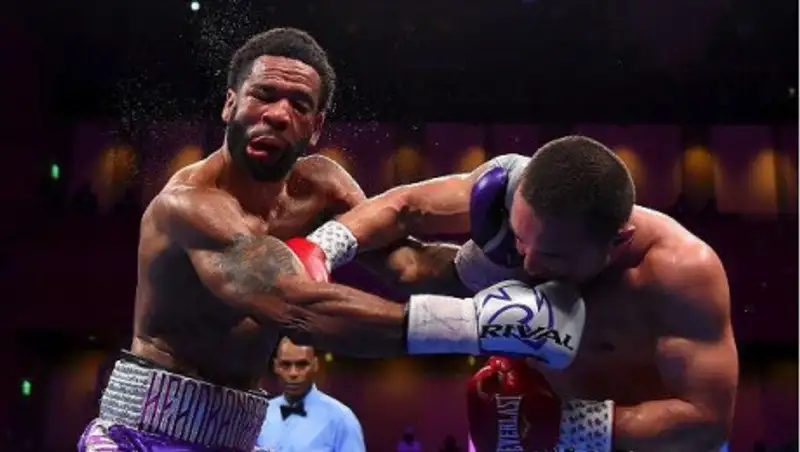 Российский боксер рассказал о своем казахстанском происхождении