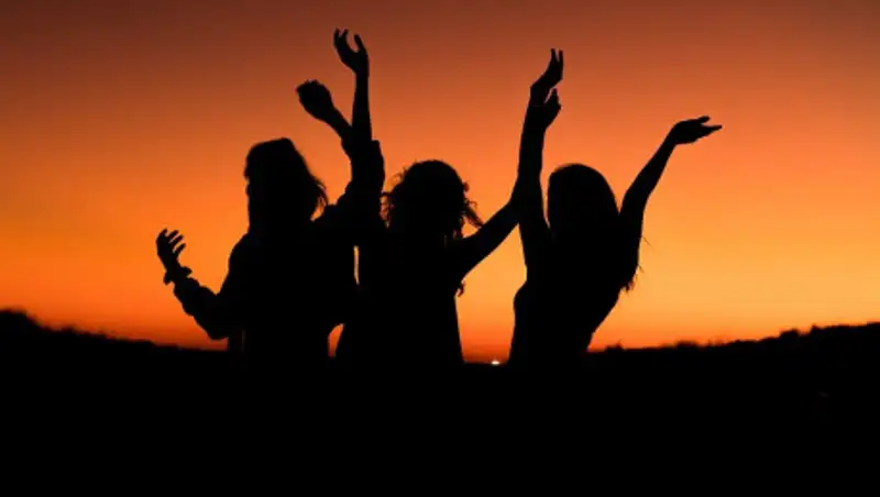 Учительница уволилась из-за видео с эротическими танцами